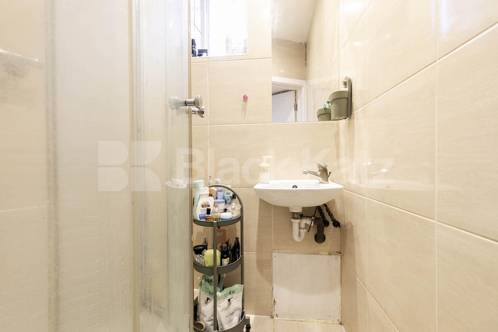 			Studio Apartment, 1 bath, 1 reception Apartment			 Sutherland Avenue, Maida Vale